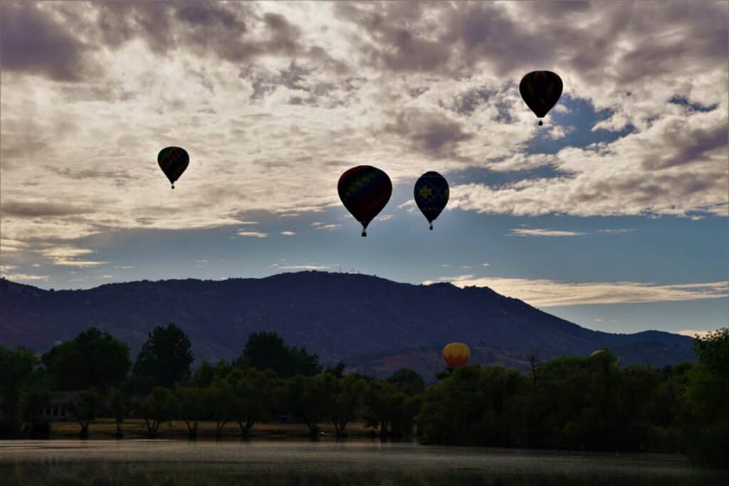 12 lugares para dar un paseo en globo aerostático en el sur de California