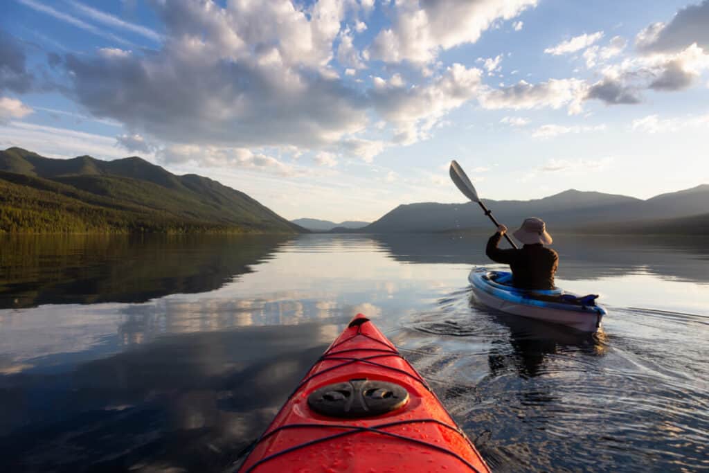 ¿Necesito un ancla cuando pesco en kayak?