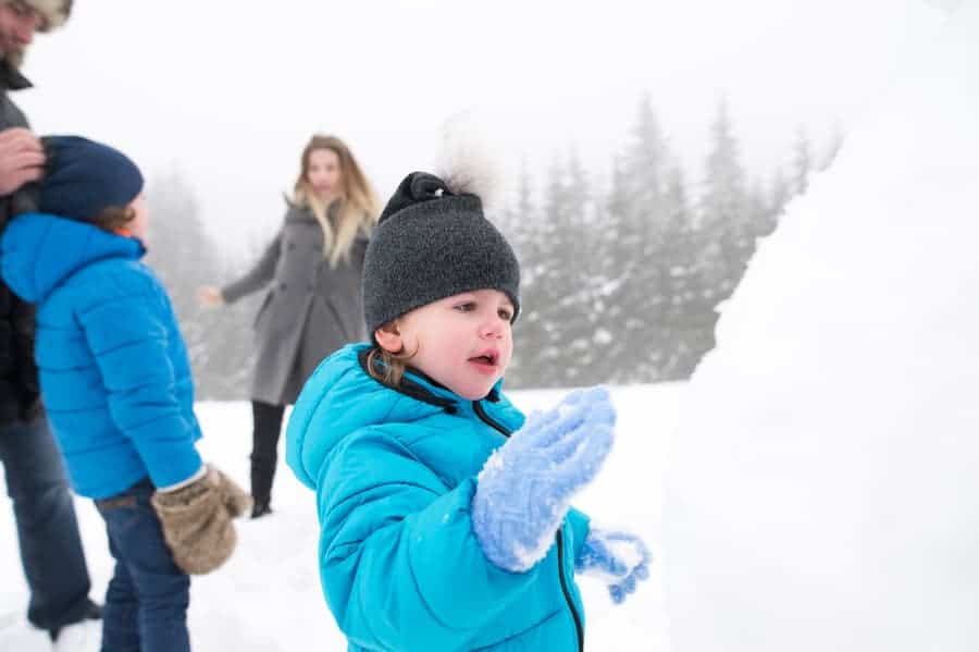 Actividades de nieve favoritas que son perfectas para la cabaña