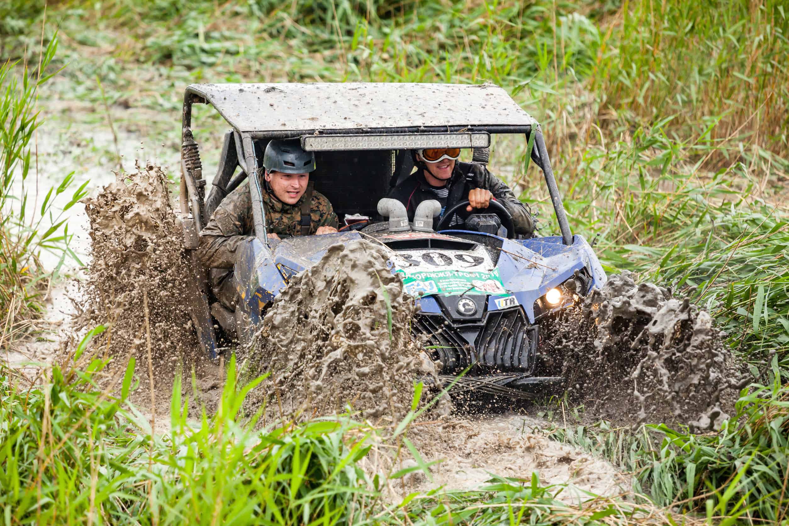 Reseñas de UTV Bobcat Reseñas de vehículos side-by-side Bobcat ¿Son buenos los UTV Bobcat?