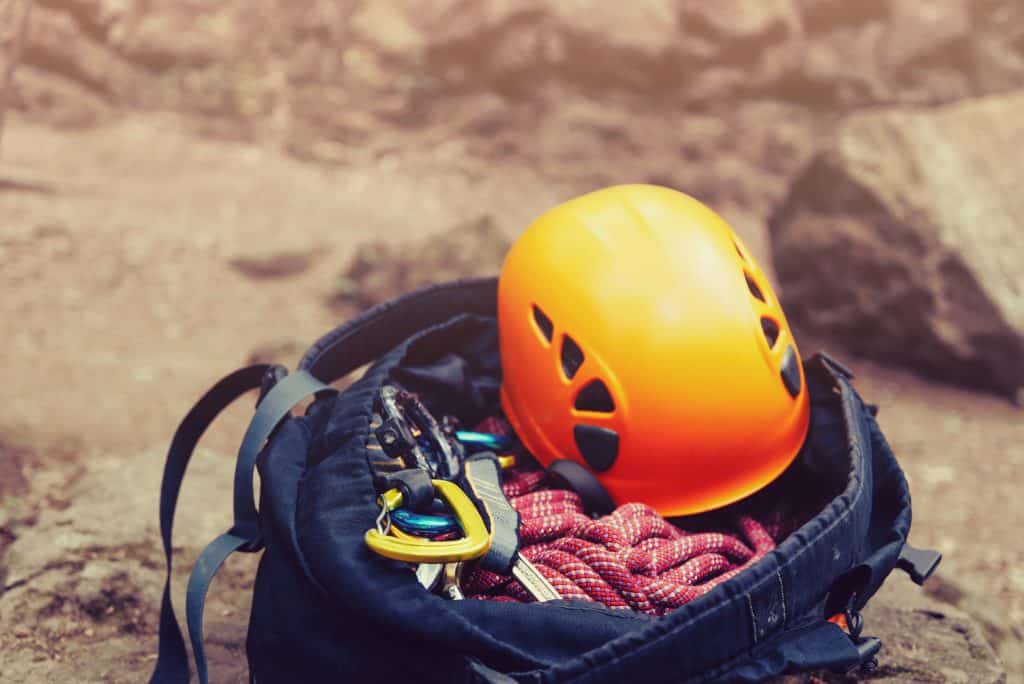 Cómo elegir un casco para escalada y rapel