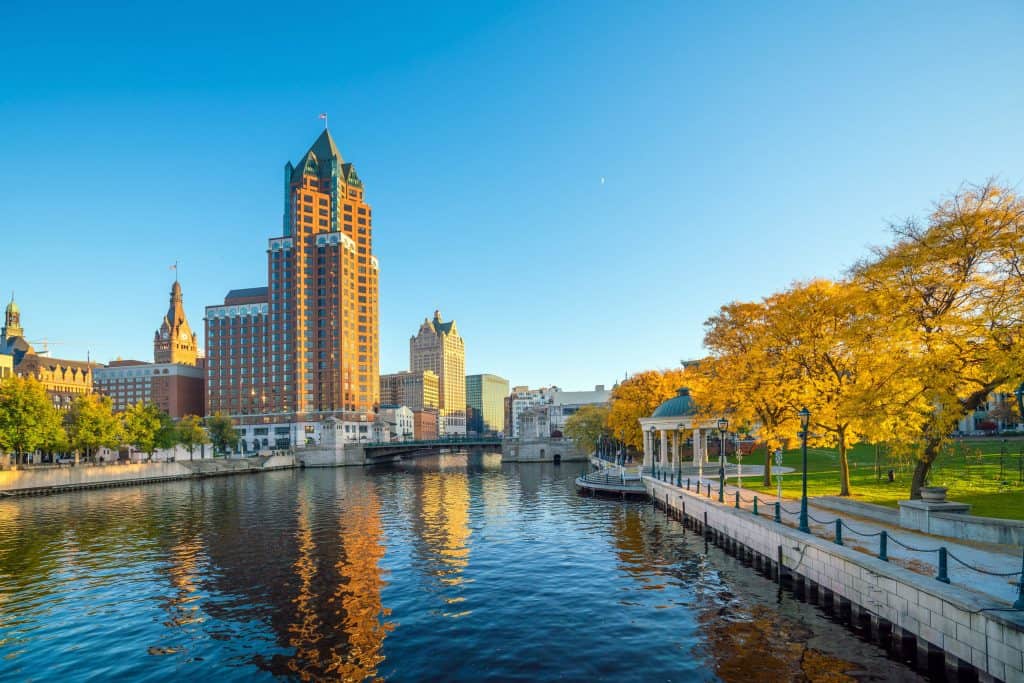 Dónde pescar en el hielo cerca de Milwaukee, Wisconsin