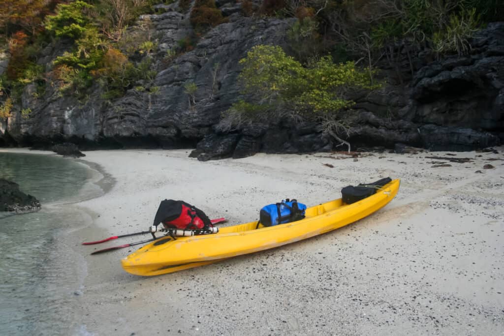 Guía de compra de tamaños de kayak