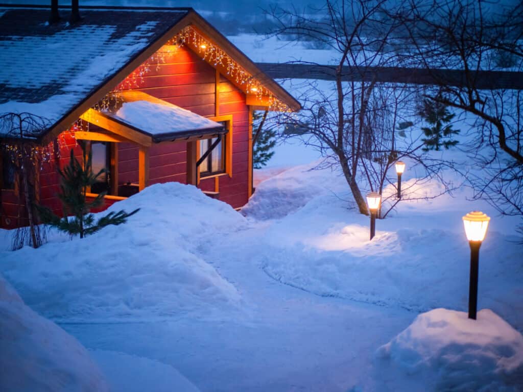 La guía completa para preparar una cabaña para el invierno