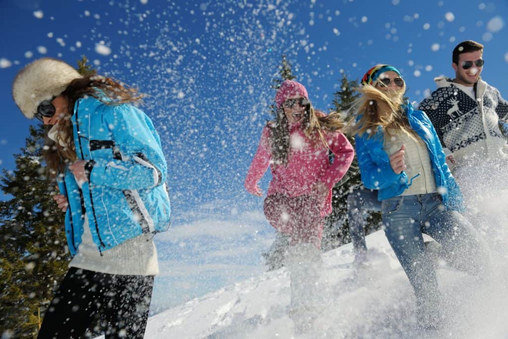 Qué ropa llevar para andar en trineo si no tienes pantalones para la nieve