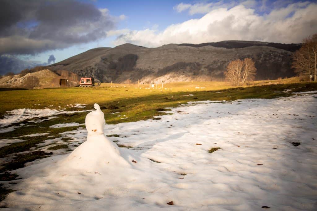 ¿Cuál es el mejor clima para construir un muñeco de nieve?