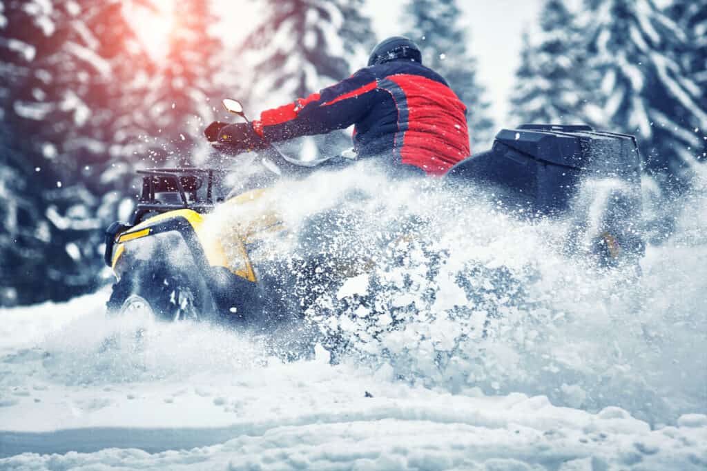 ¿Necesito acondicionar mi ATV para el invierno?