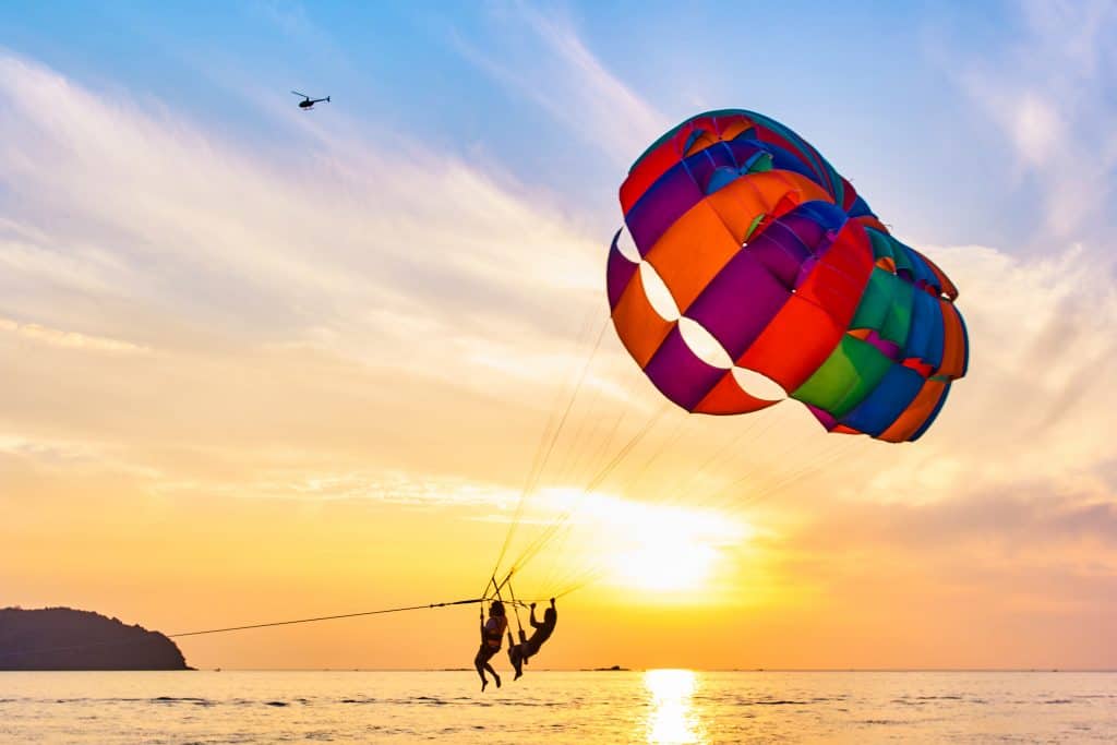 ¿Qué tan alto puede volar un parasail?